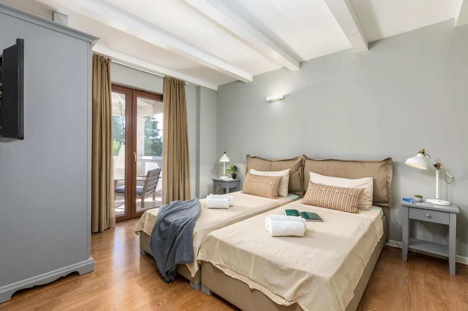Villa Vira Rajki