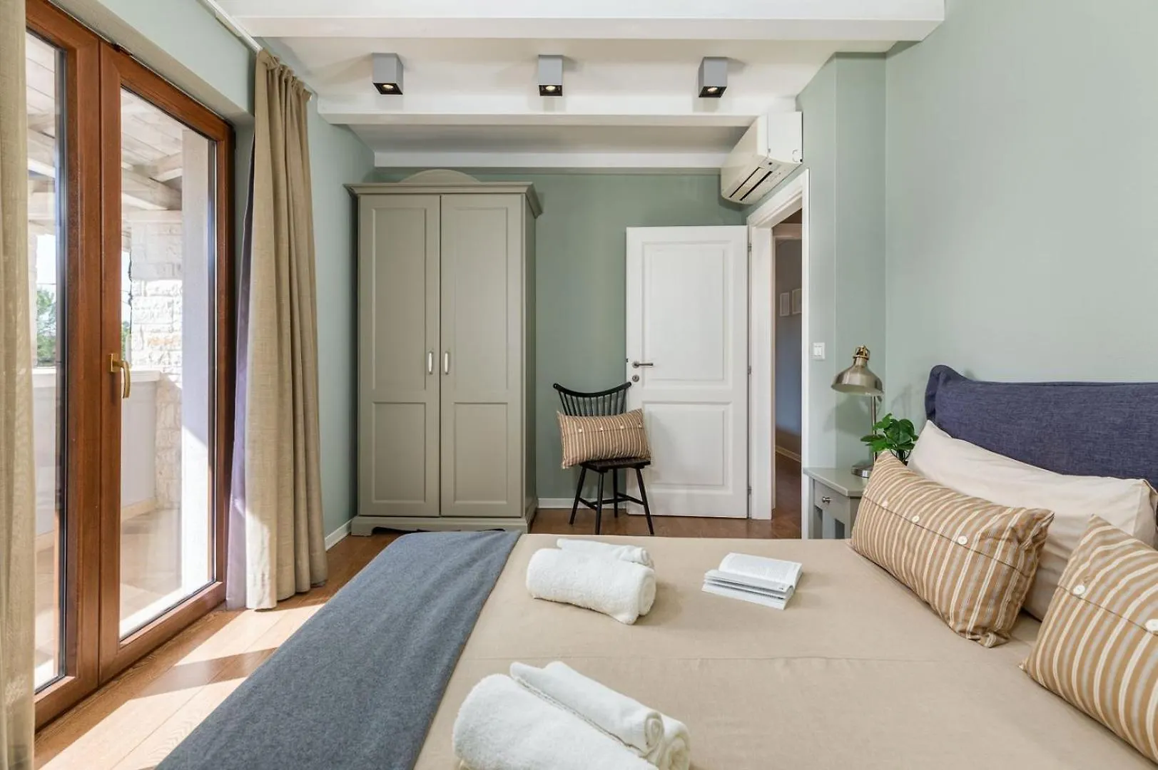 Villa Vira Rajki