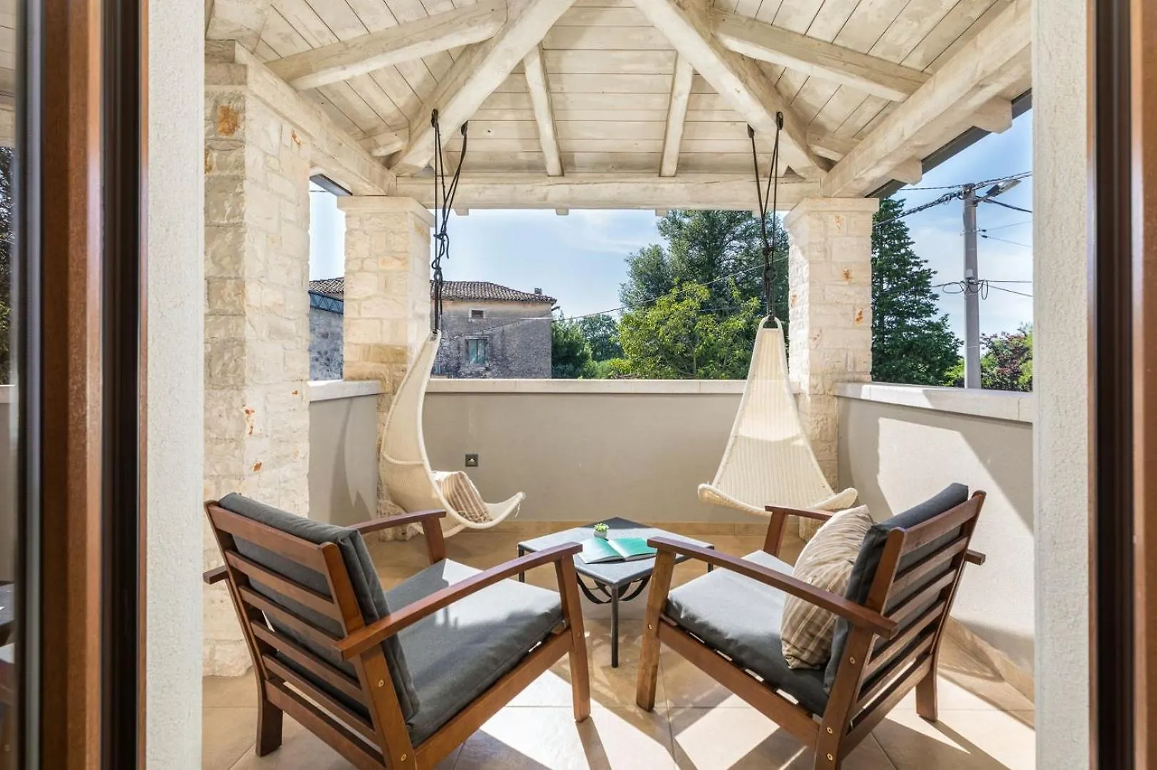 Villa Vira Rajki 0*,