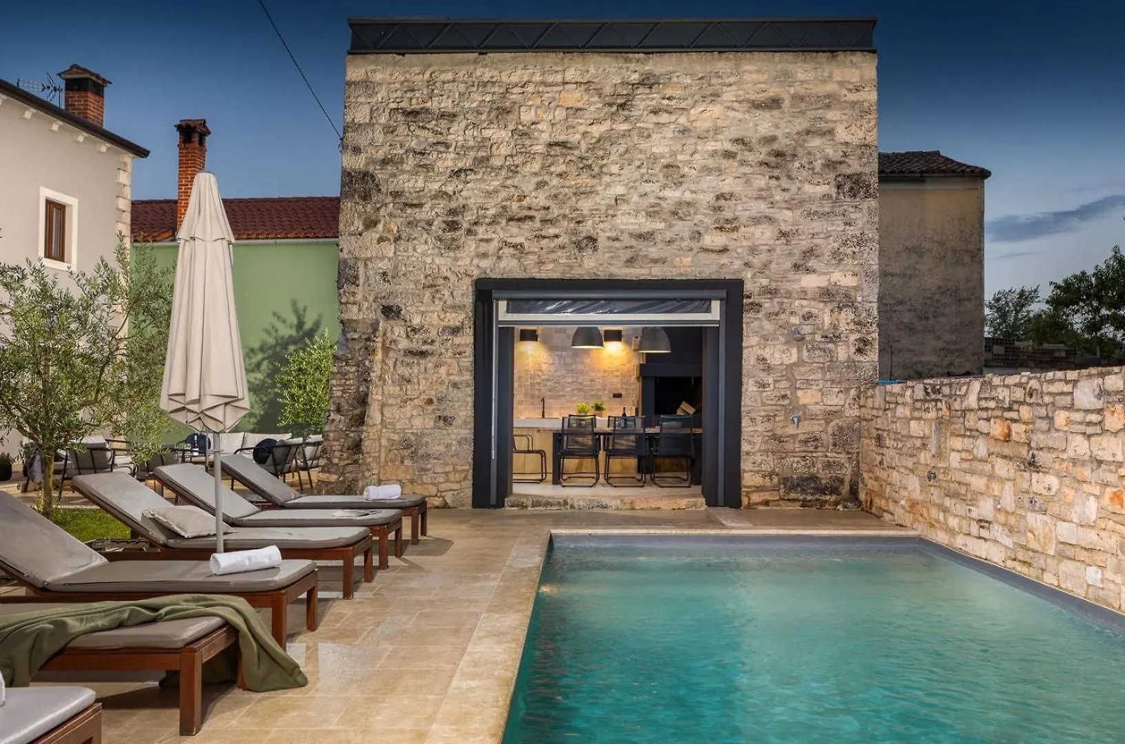 Villa Vira Rajki