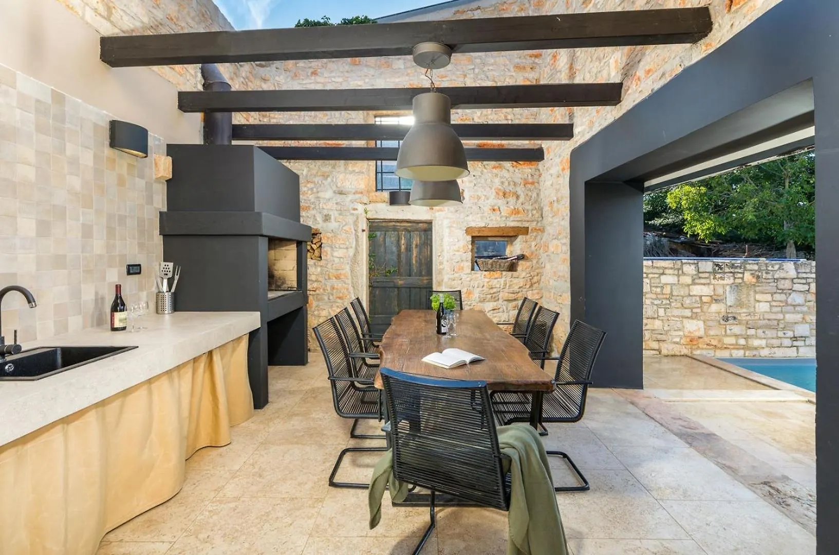 Villa Vira Rajki