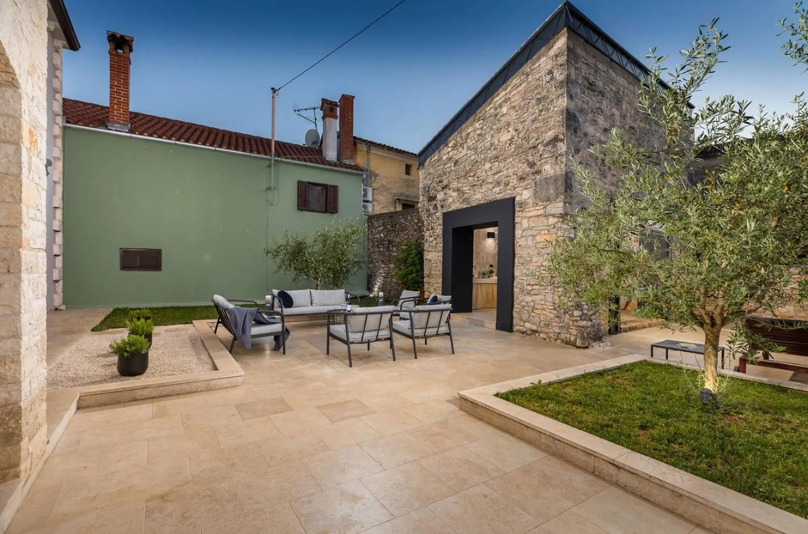 Villa Vira Rajki 0*,  Croatia