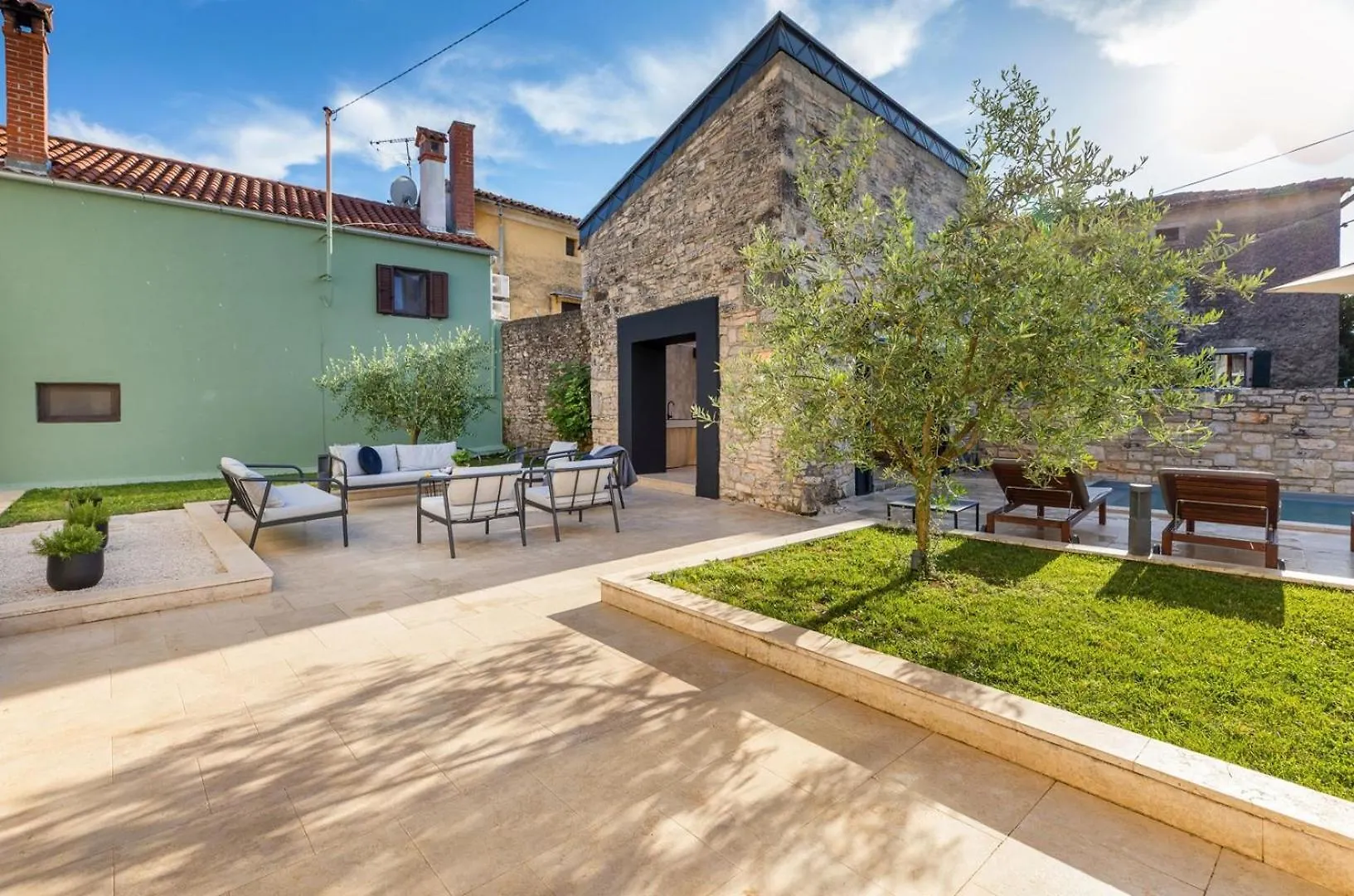 Villa Vira Rajki 0*,